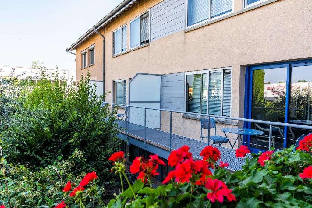 Hotel Newport Villefranche-sur-Saône Exterior foto